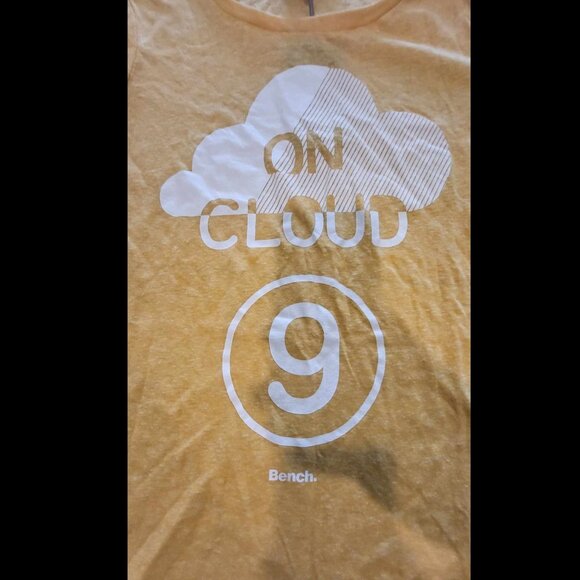New Bench Yellow On Cloud 9 T-Shirt Size S - Picture 4 of 6